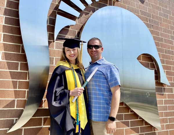 Jessica Lundy Receives Her Masters in Social Work